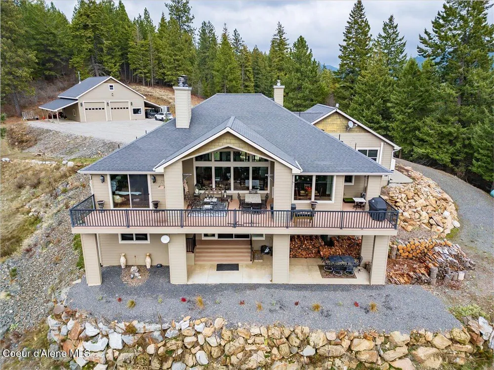 3251 Elmira Road Sandpoint, ID 83864