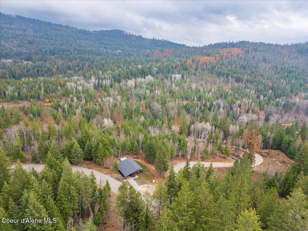 3251 Elmira Road Sandpoint, ID 83864