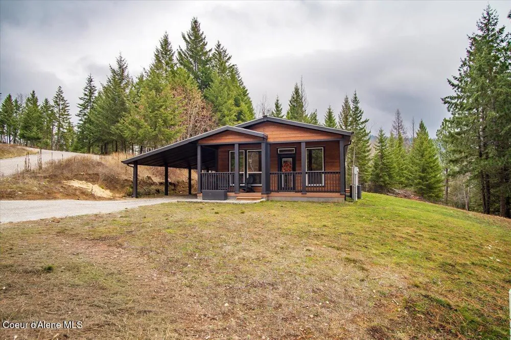 3251 Elmira Road Sandpoint, ID 83864