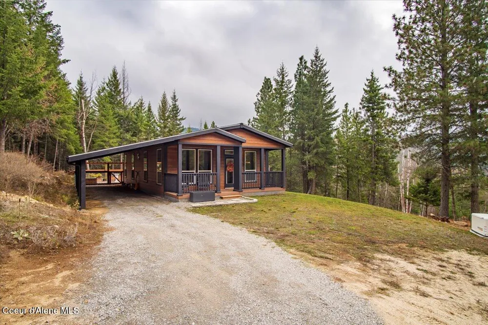3251 Elmira Road Sandpoint, ID 83864