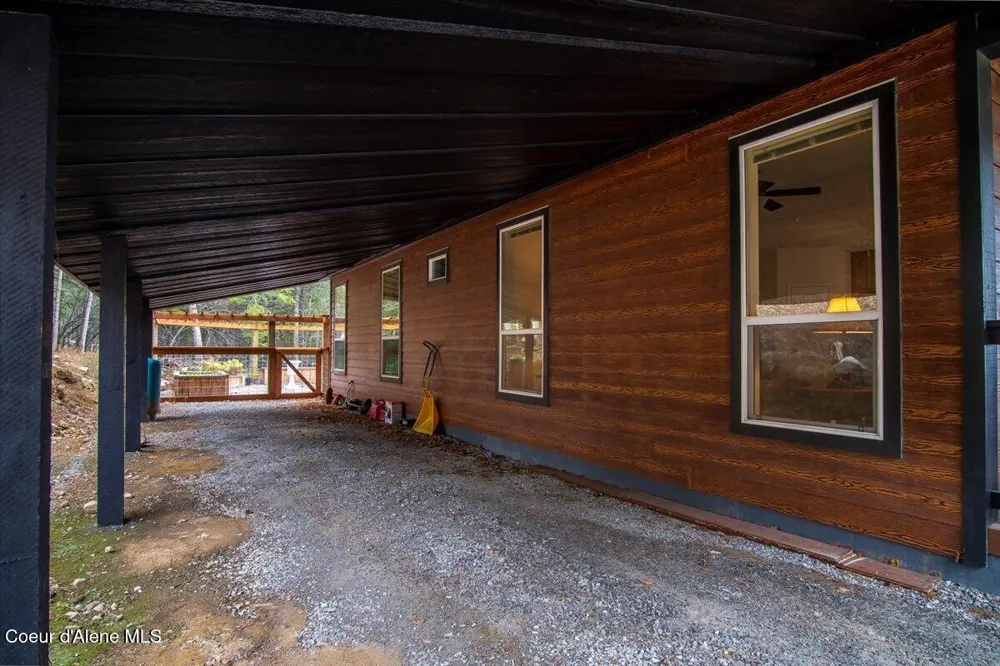 3251 Elmira Road Sandpoint, ID 83864