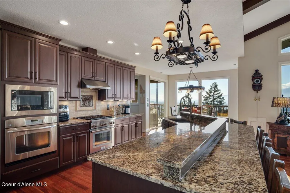 3251 Elmira Road Sandpoint, ID 83864