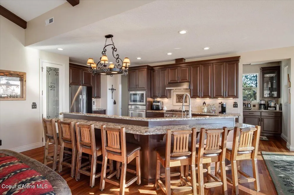 3251 Elmira Road Sandpoint, ID 83864