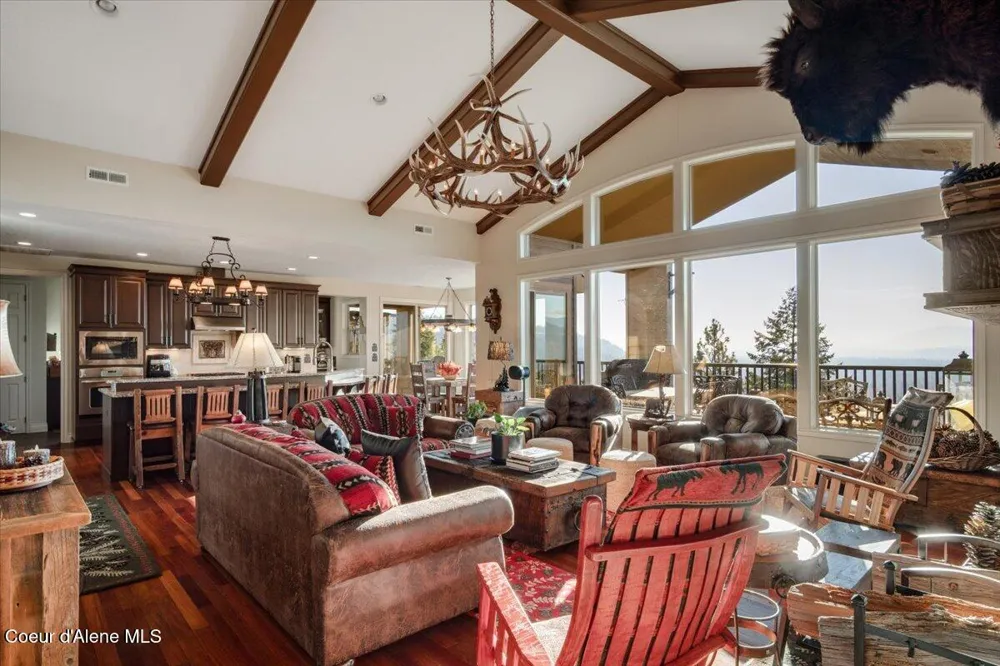 3251 Elmira Road Sandpoint, ID 83864
