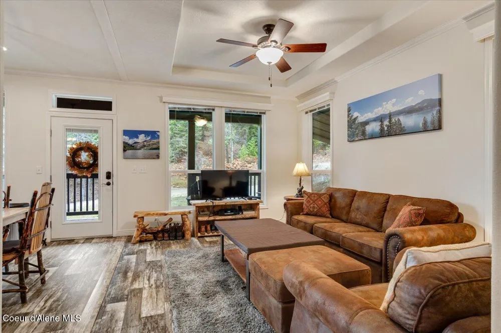 3251 Elmira Road Sandpoint, ID 83864