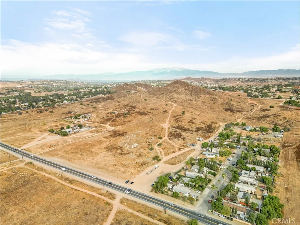 no address Perris, CA 92570