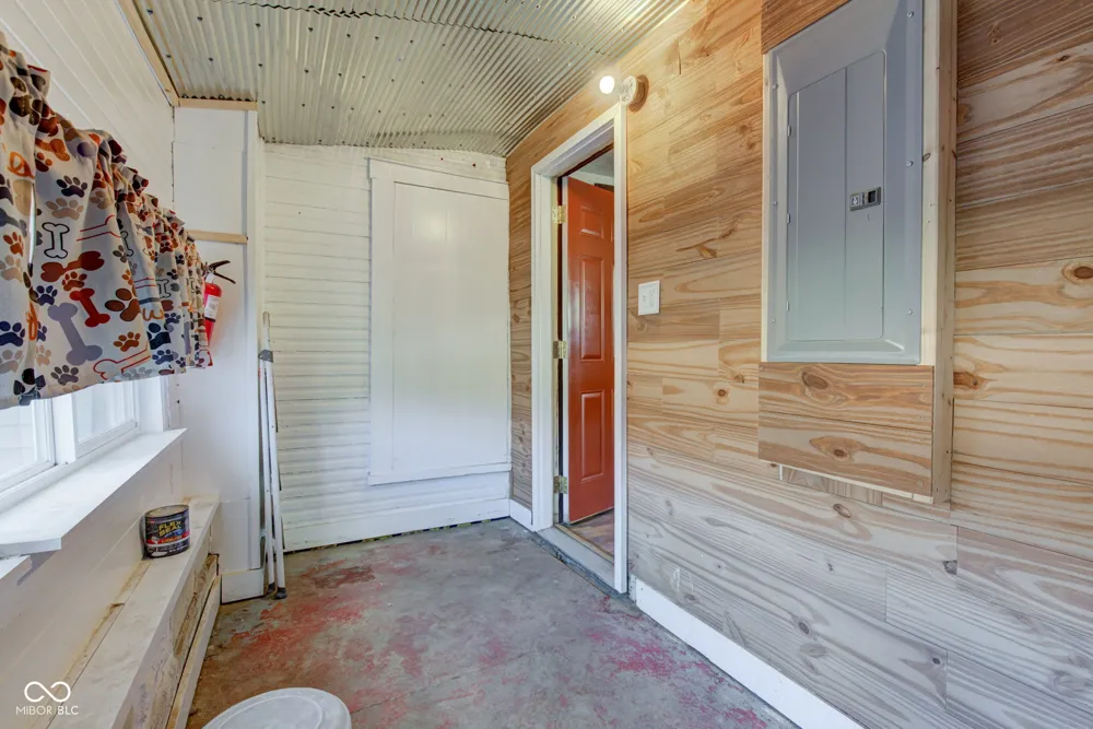 215 Lincoln Street Galveston, IN 46932