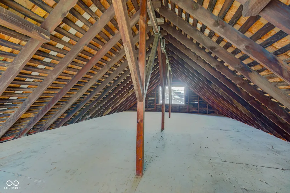 215 Lincoln Street Galveston, IN 46932