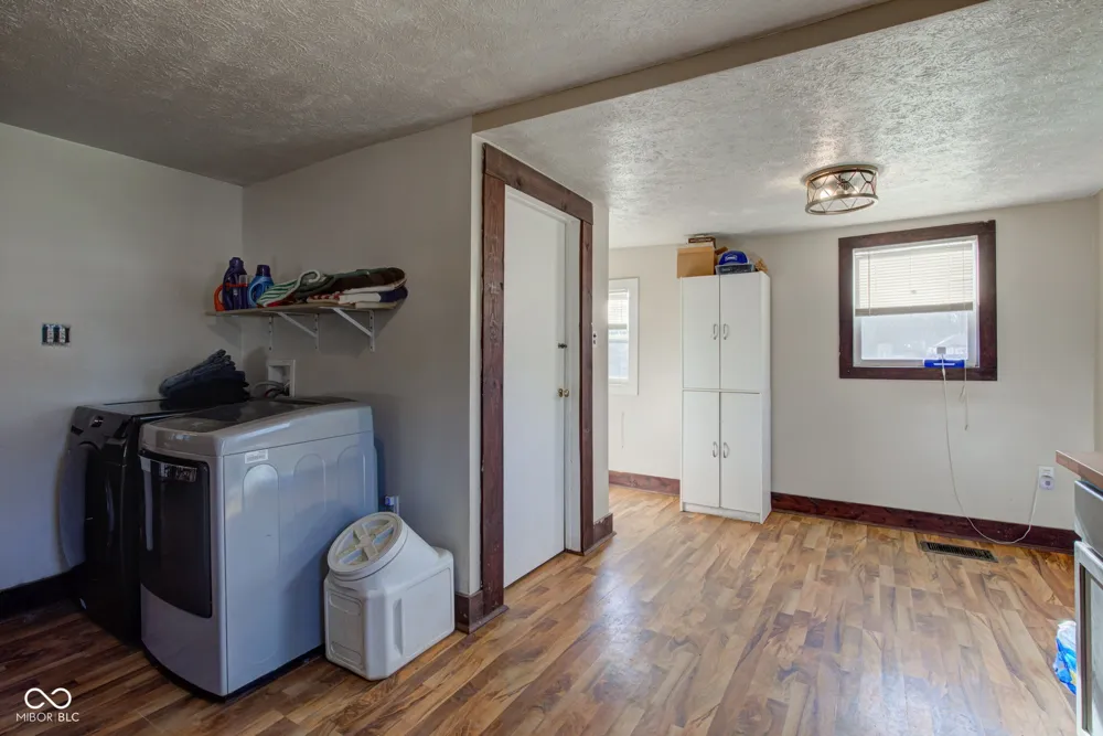 215 Lincoln Street Galveston, IN 46932