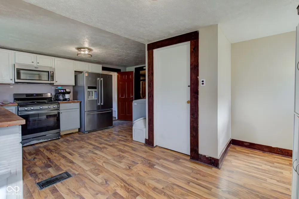215 Lincoln Street Galveston, IN 46932
