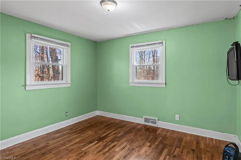 133 South Street Elkin, NC 28621
