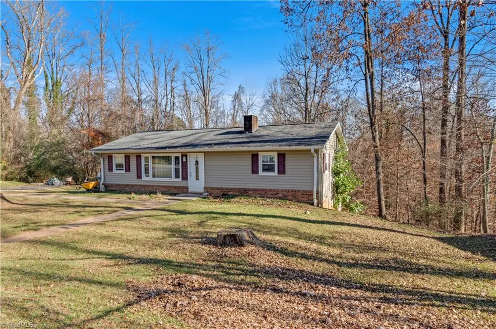 133 South Street Elkin, NC 28621
