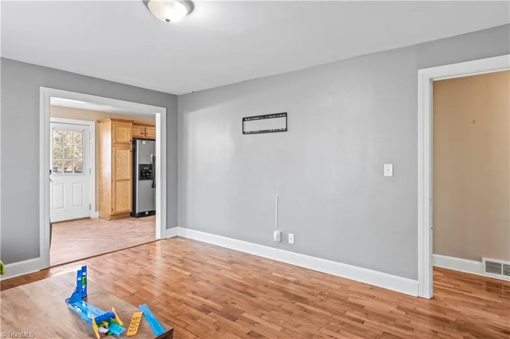 133 South Street Elkin, NC 28621