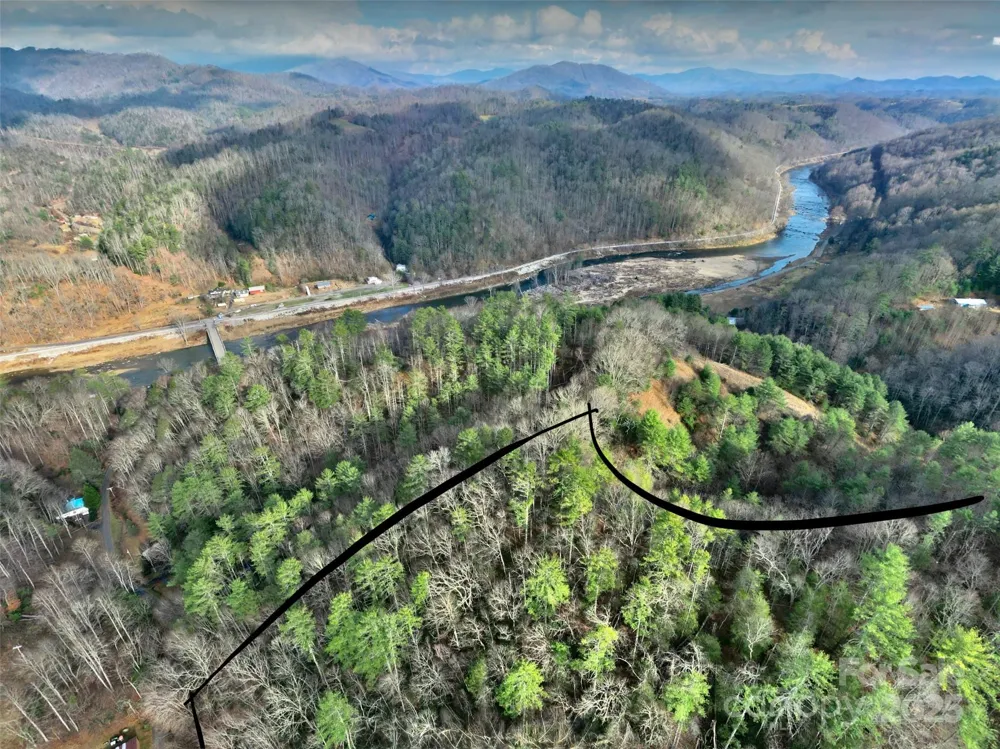 295 Bennett Branch Road Green Mountain, NC 28740