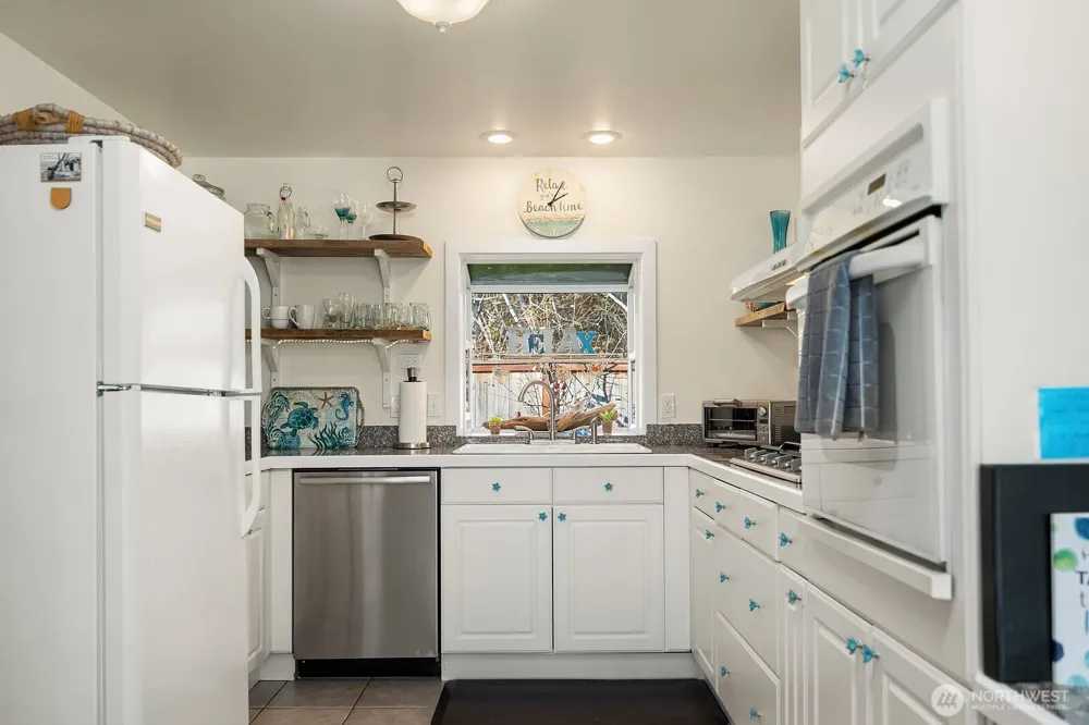24410 Vashon Highway SW Vashon, WA 98070