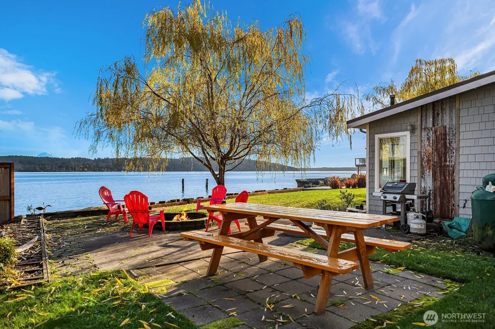 24410 Vashon Highway SW Vashon, WA 98070