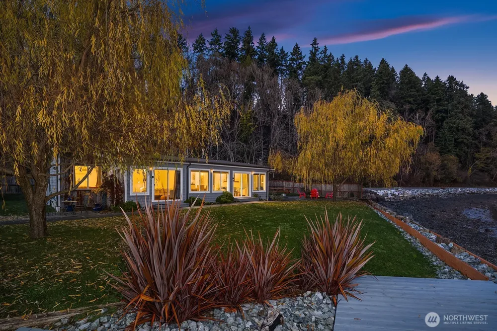 24410 Vashon Highway SW Vashon, WA 98070