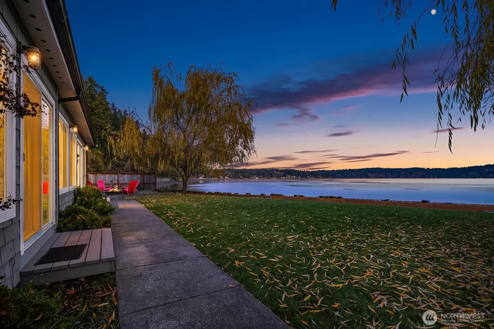 24410 Vashon Highway SW Vashon, WA 98070