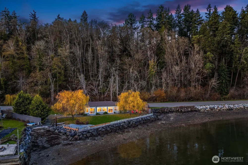 24410 Vashon Highway SW Vashon, WA 98070