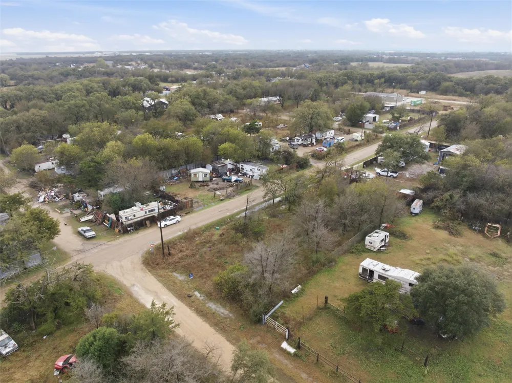 216 Melondale Drive Elm Mott, TX 76640