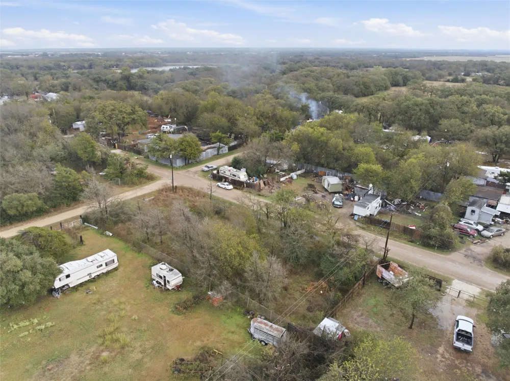 216 Melondale Drive Elm Mott, TX 76640