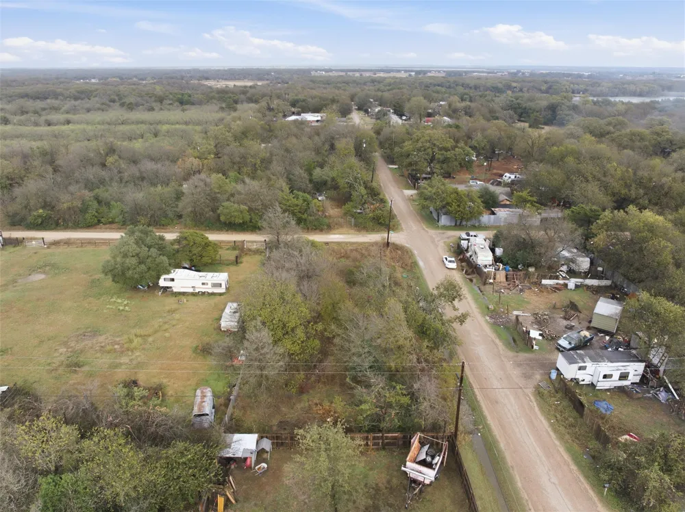 216 Melondale Drive Elm Mott, TX 76640