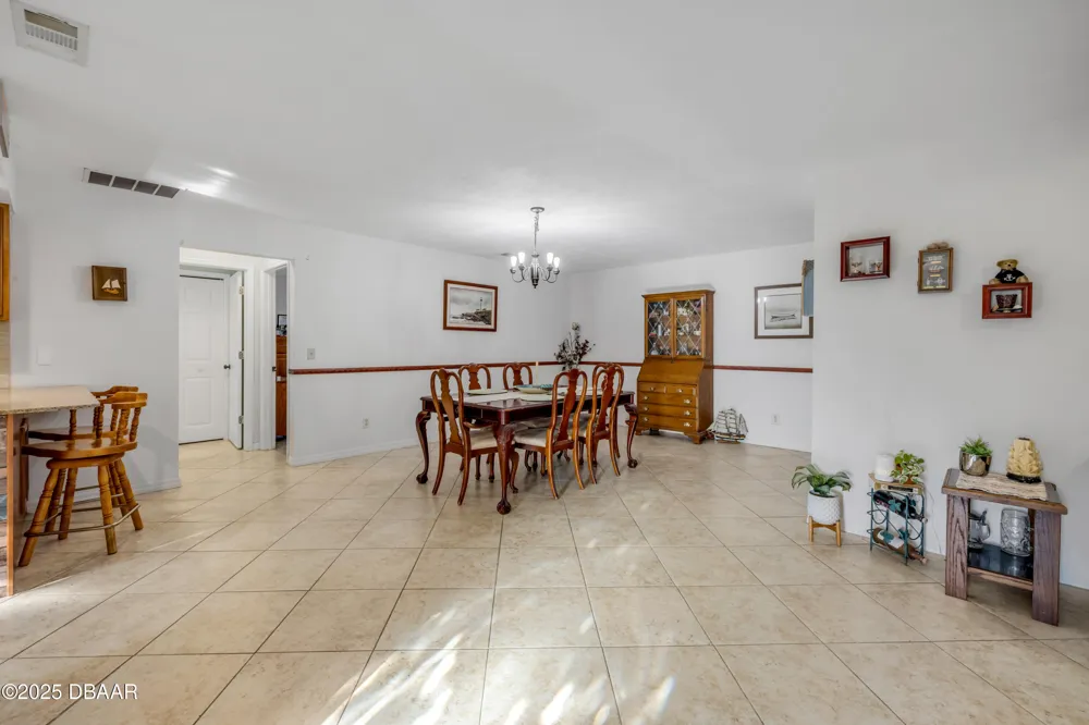 2425 Travelers Palm Drive Edgewater, FL 32141