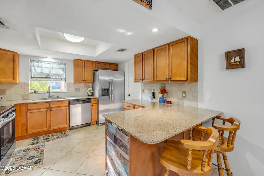 2425 Travelers Palm Drive Edgewater, FL 32141