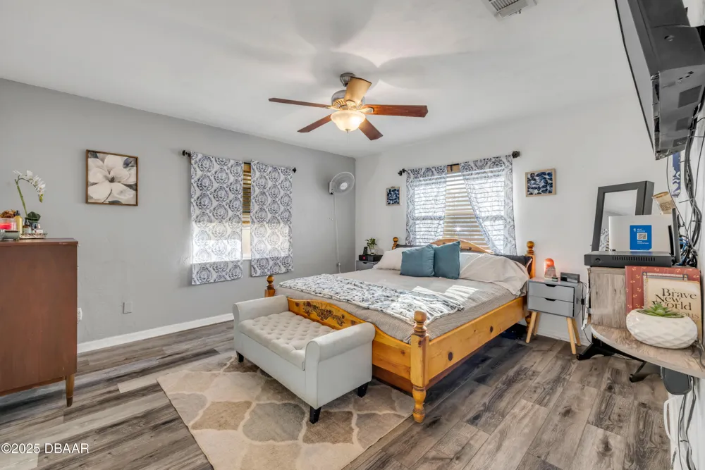 2425 Travelers Palm Drive Edgewater, FL 32141