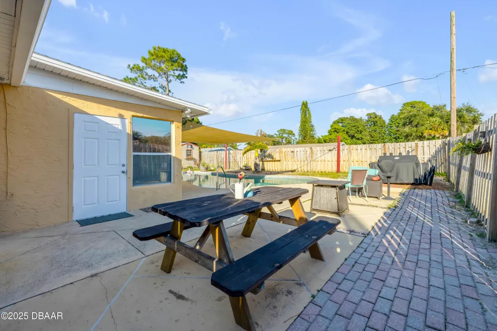 2425 Travelers Palm Drive Edgewater, FL 32141
