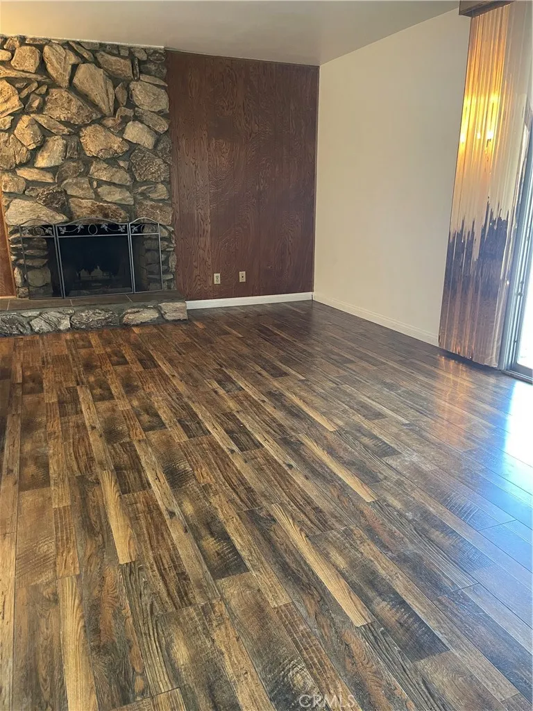 19426 Belshaw Carson, CA 90746