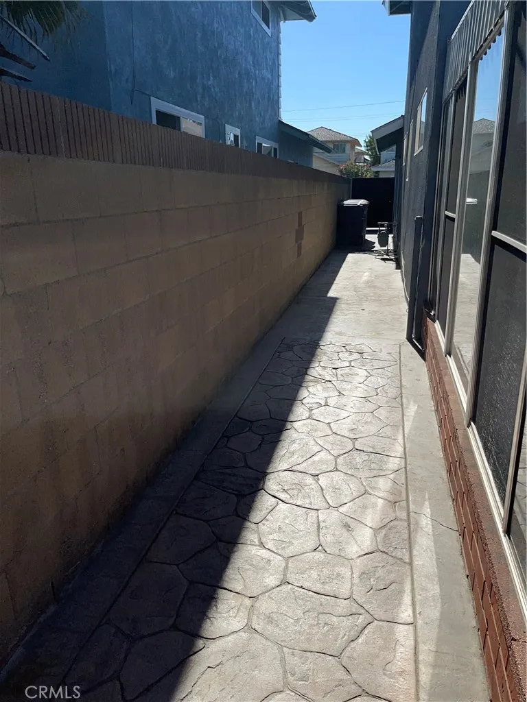 19426 Belshaw Carson, CA 90746