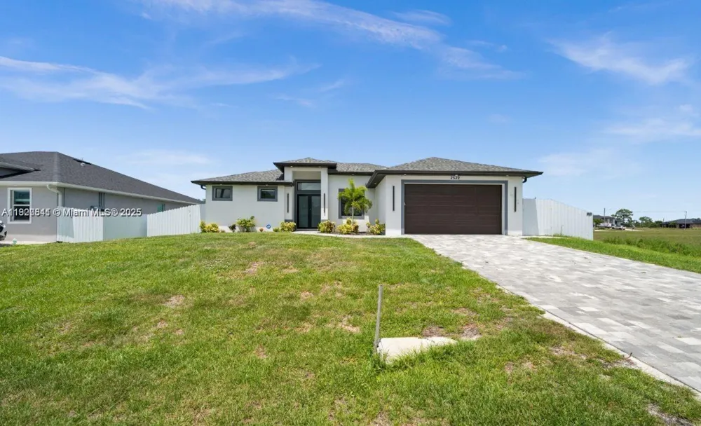2522 15TH PL Cape Coral, FL 33993