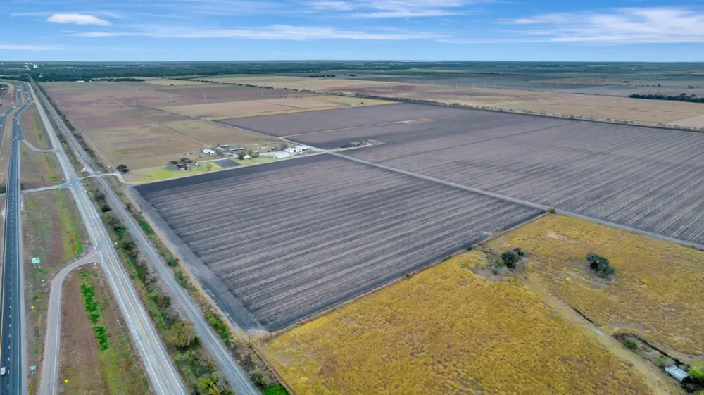 5629 Us-59 S Edna, TX 77957