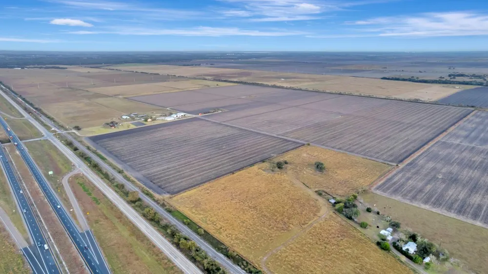 5629 Us-59 S Edna, TX 77957