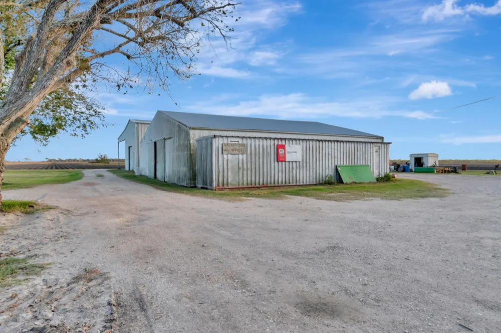 5629 Us-59 S Edna, TX 77957