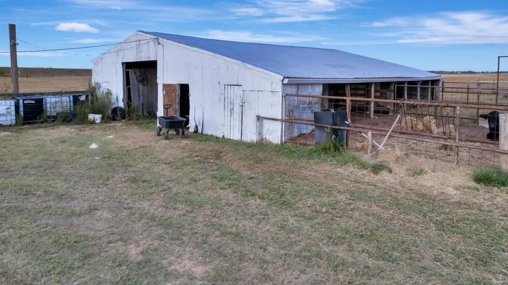 5629 Us-59 S Edna, TX 77957