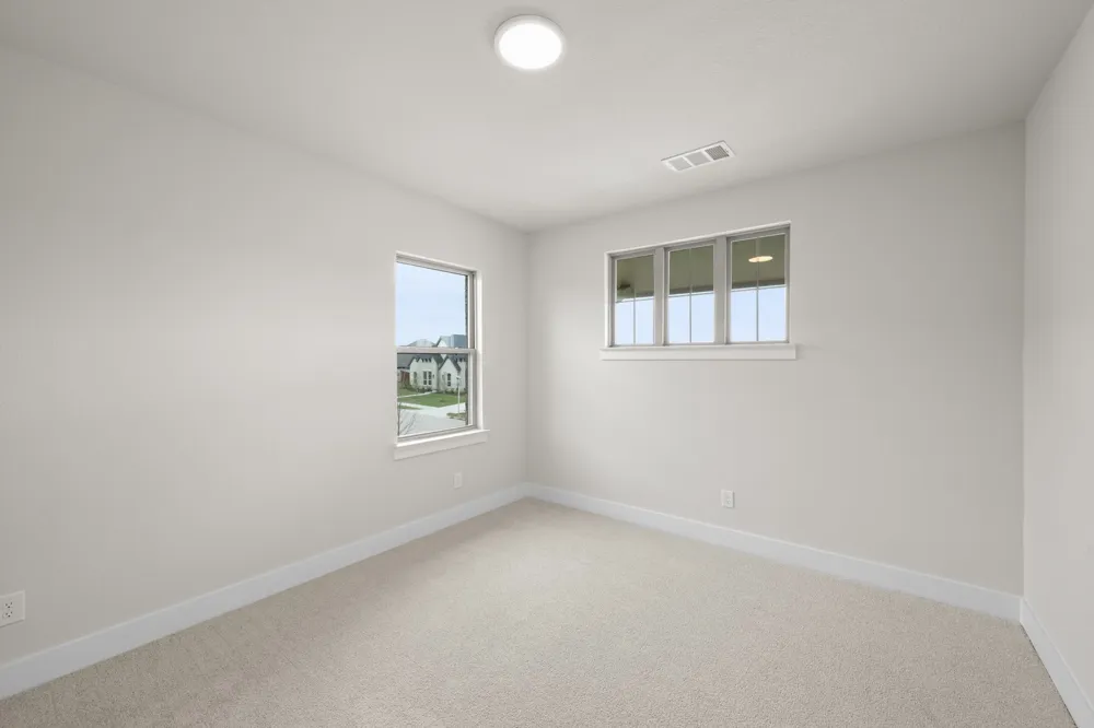 5401 Rowlan Row Midlothian, TX 76065