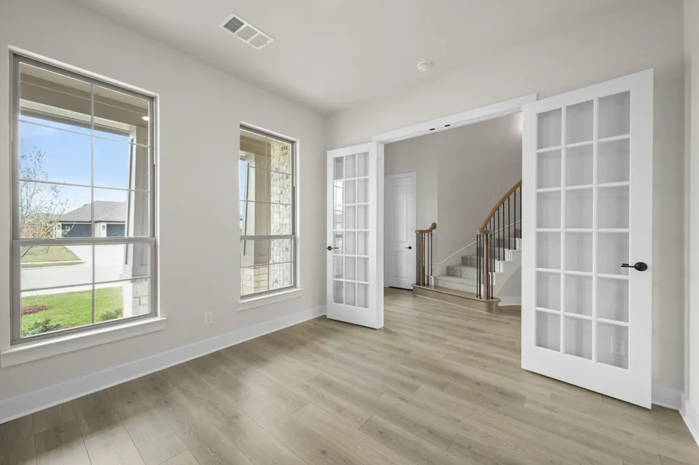 5401 Rowlan Row Midlothian, TX 76065