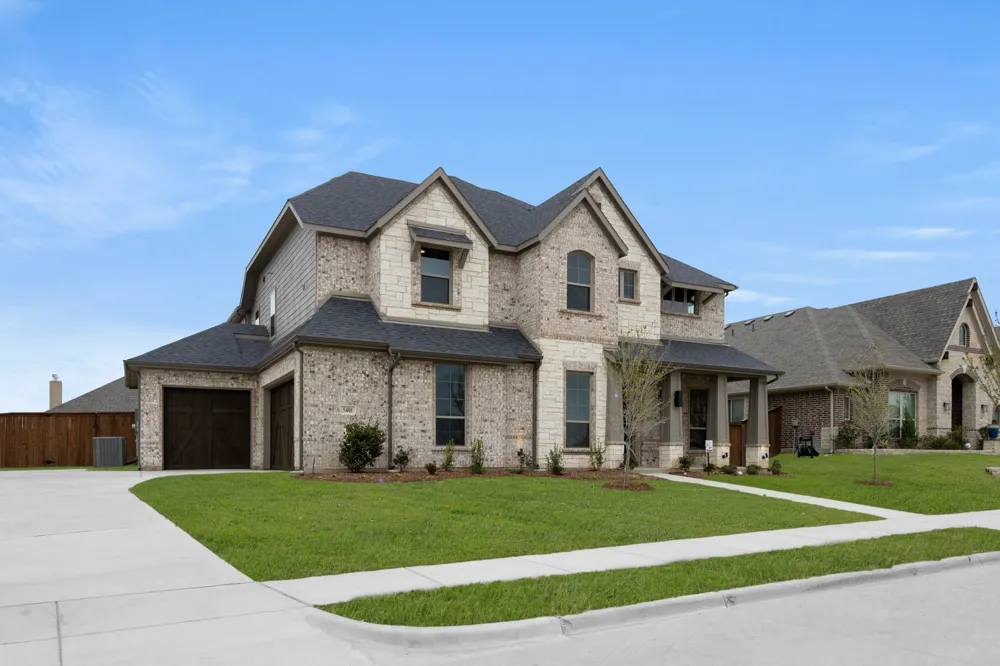 5401 Rowlan Row Midlothian, TX 76065