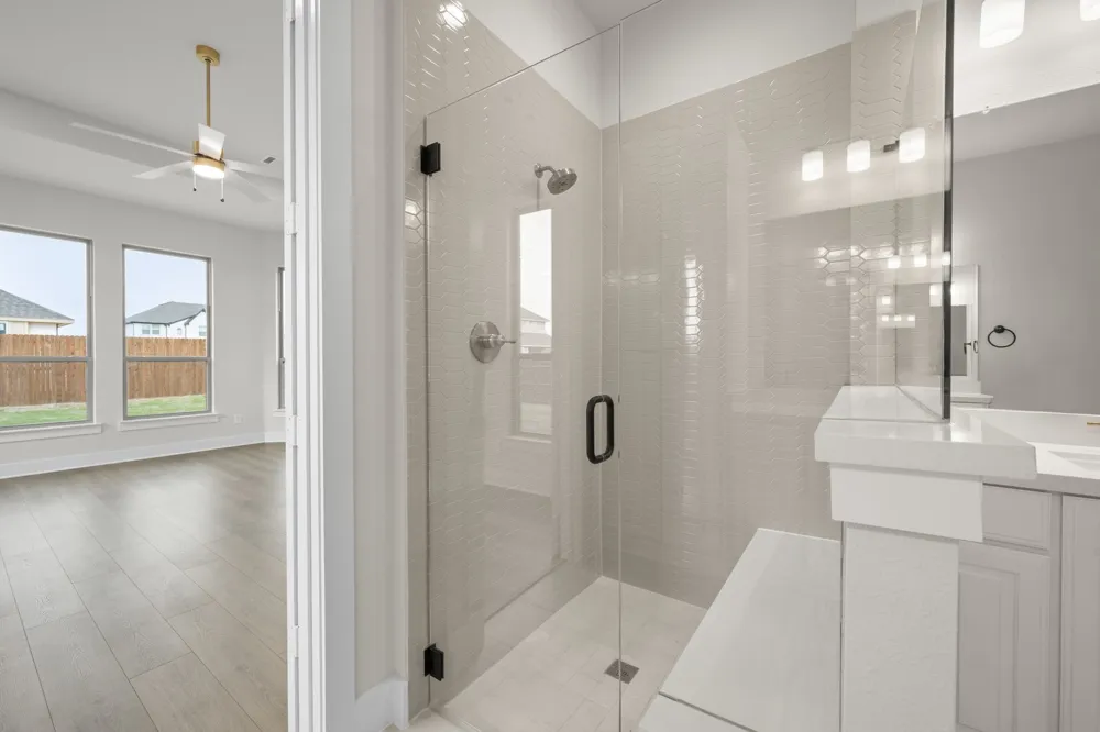5401 Rowlan Row Midlothian, TX 76065