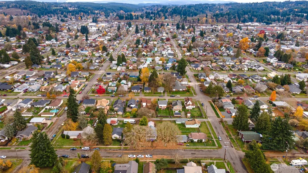 916 L STREET Centralia, WA 98531
