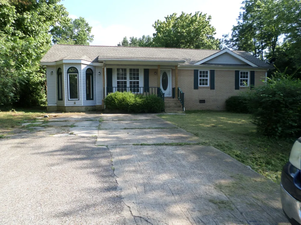 200 Cross St Bolivar, TN 38008