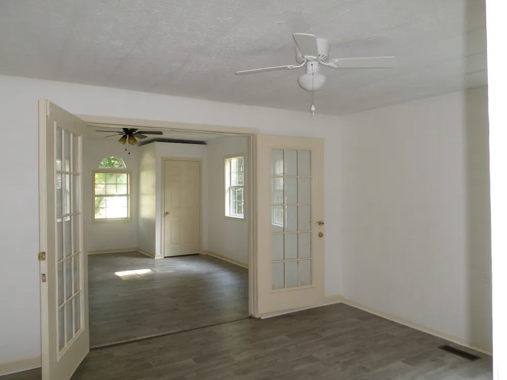 200 Cross St Bolivar, TN 38008