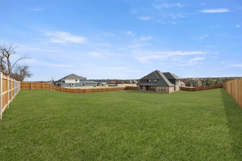 1107 Willow Lake Drive DeSoto, TX 75115