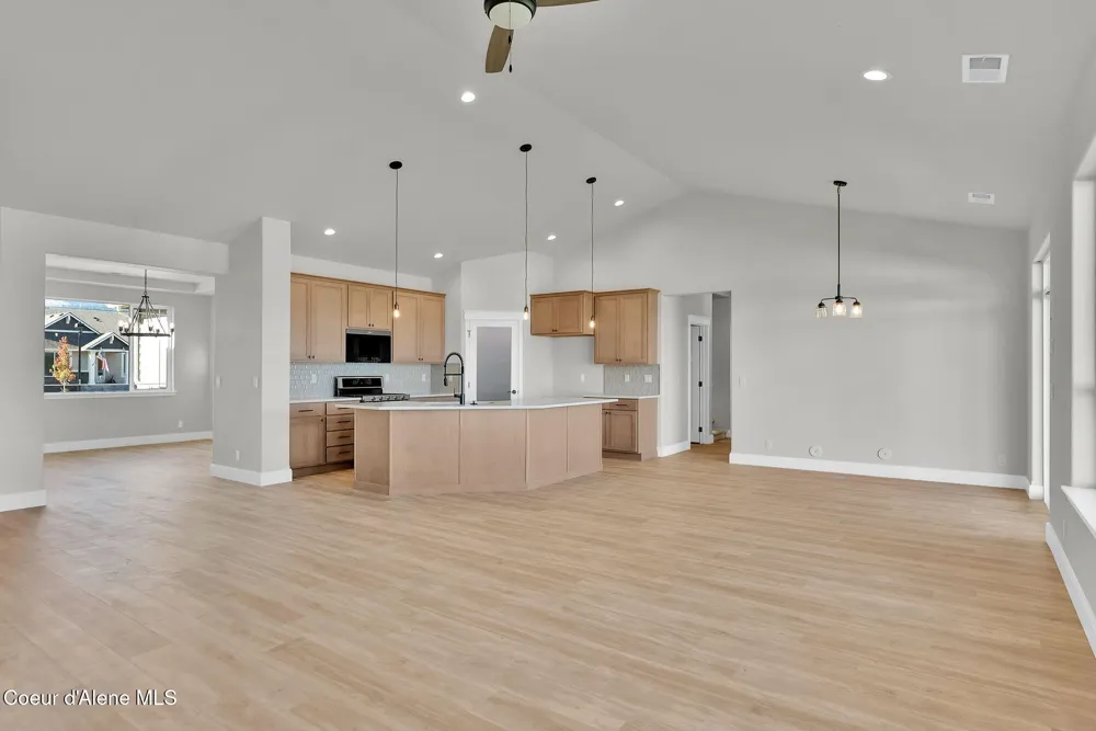 9015 CALIFORNIA STREET Rathdrum, ID 83858