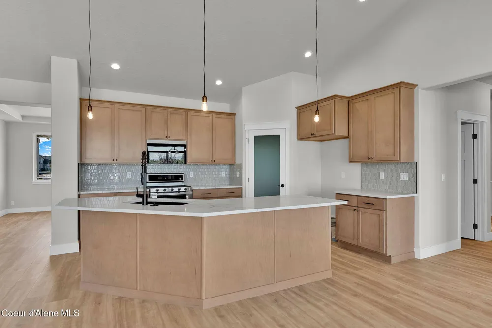 9015 CALIFORNIA STREET Rathdrum, ID 83858