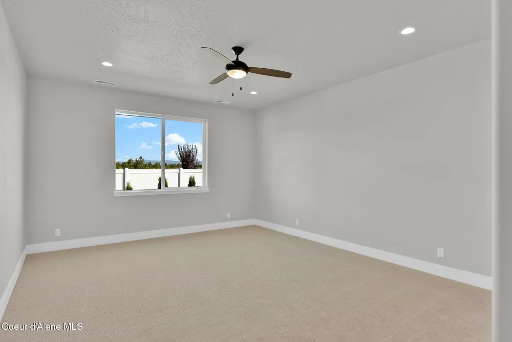 9015 CALIFORNIA STREET Rathdrum, ID 83858