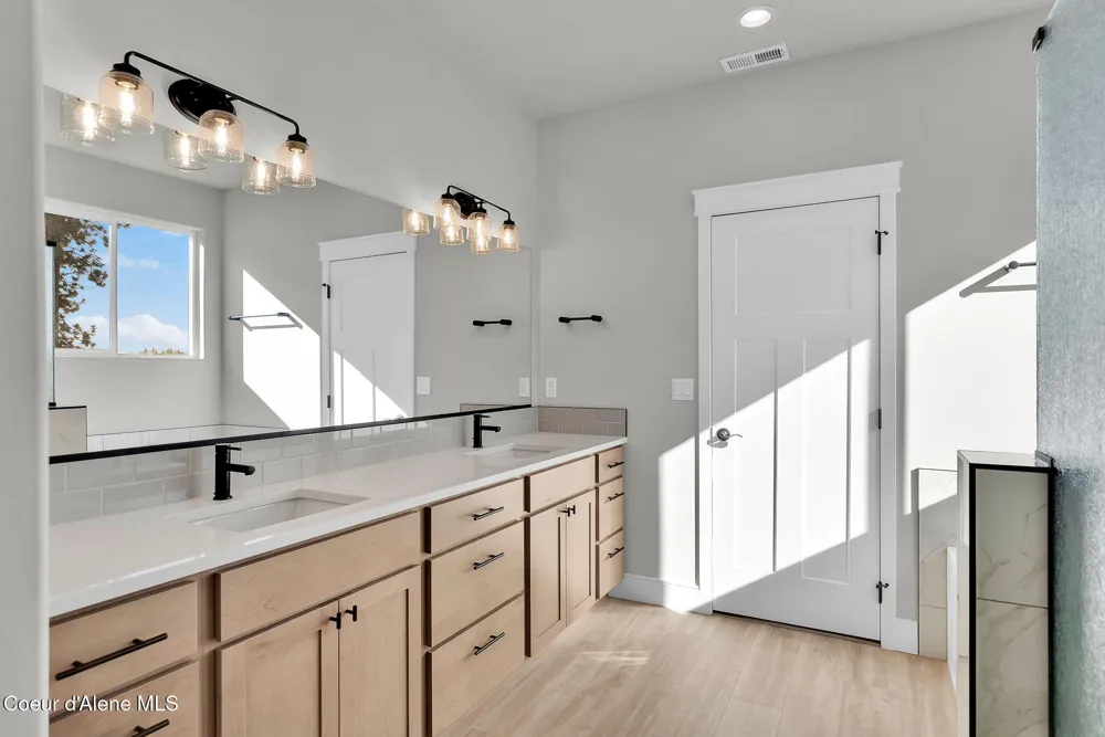 9015 CALIFORNIA STREET Rathdrum, ID 83858