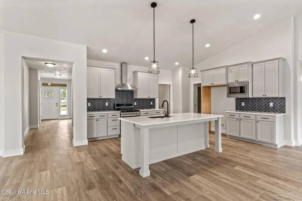 8970 CALIFORNIA STREET Rathdrum, ID 83858